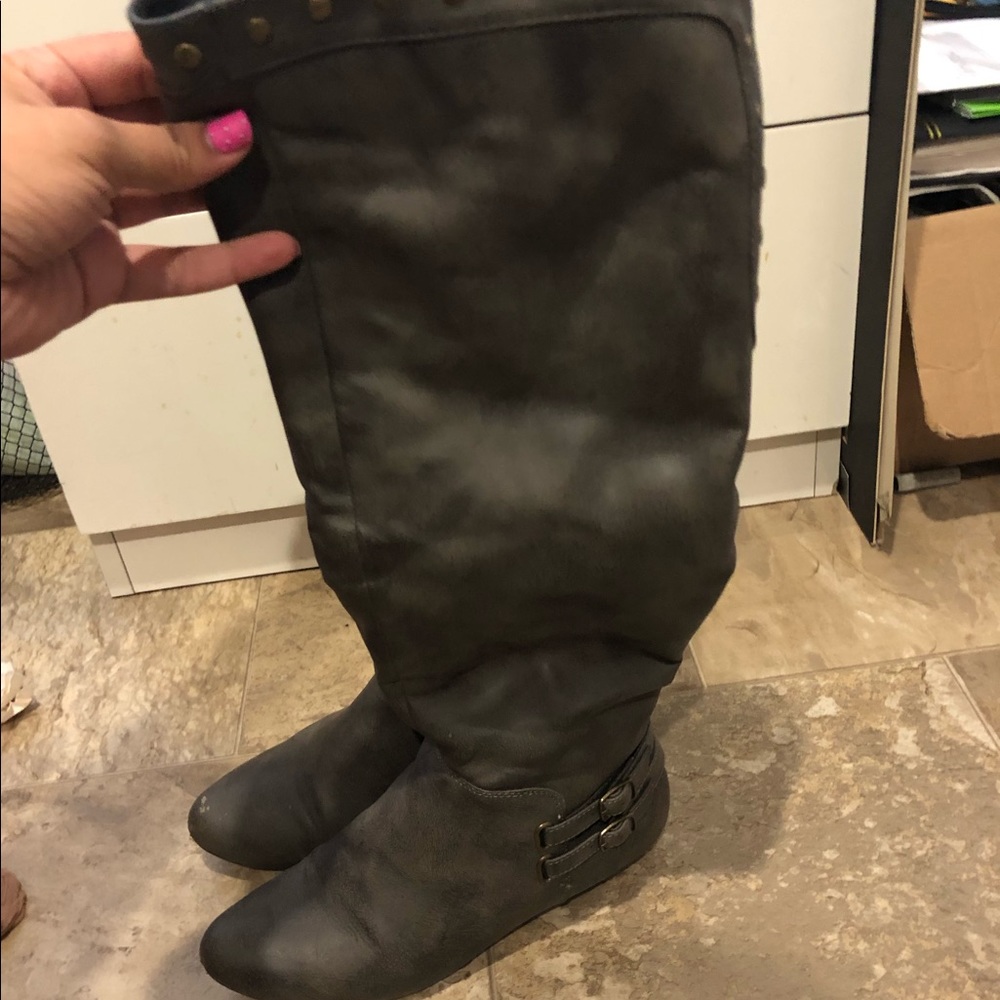 Cliffs by White Mountain knee high boots